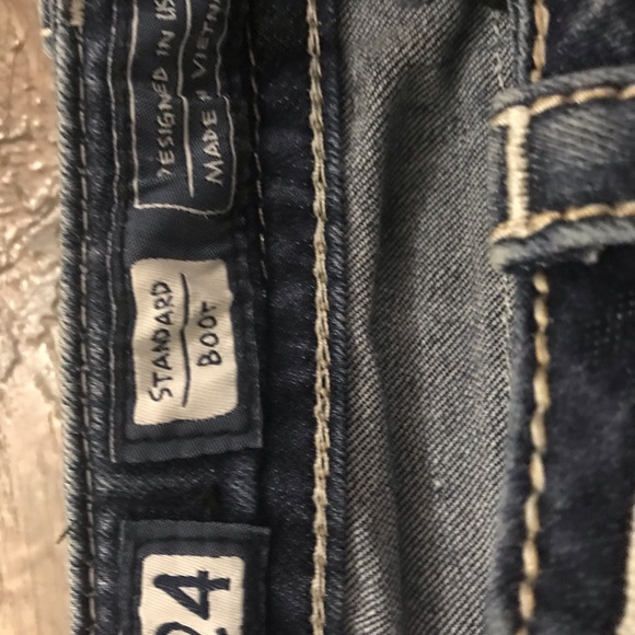 Miss Me jeans Buckle jeans women’s pants- like new - Picture 4 of 8